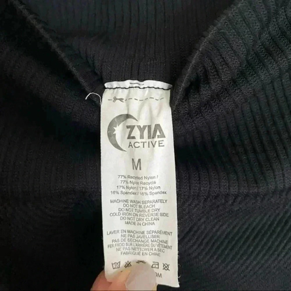 ZYIA Active black leggings - Picture 7 of 7